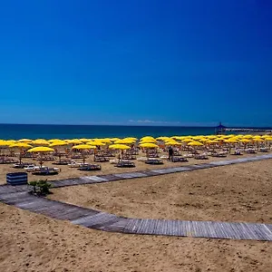 **** Hotel Village Garden Paradiso Italie
